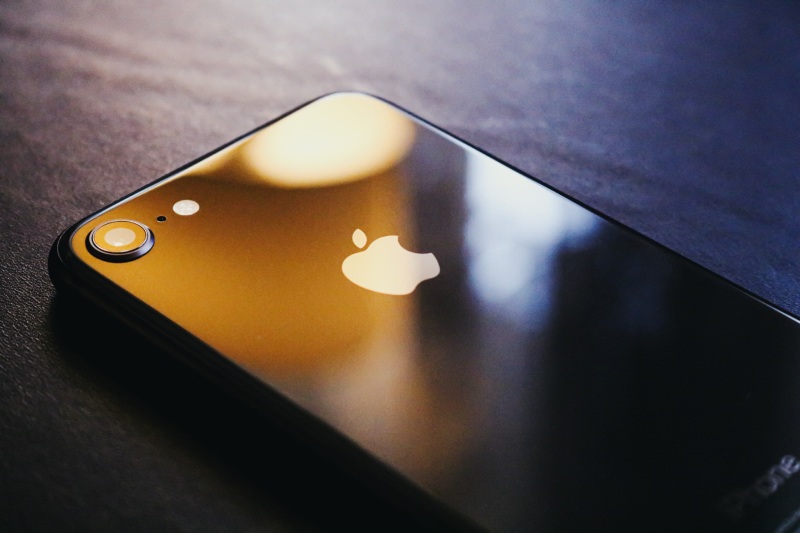 iPhone 8 або iPhone 7: у чому різниця та який краще?