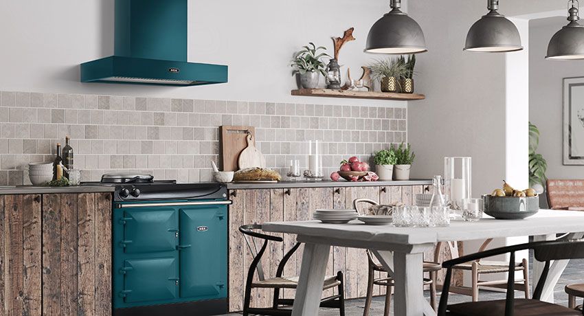 Выбираем вытяжку для интерьера кухни