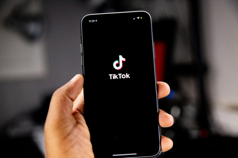 Как в TikTok заблокировать пользователя