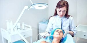 Какие сигналы указывают, что поход к эстетическому косметологу откладывать нельзя?
