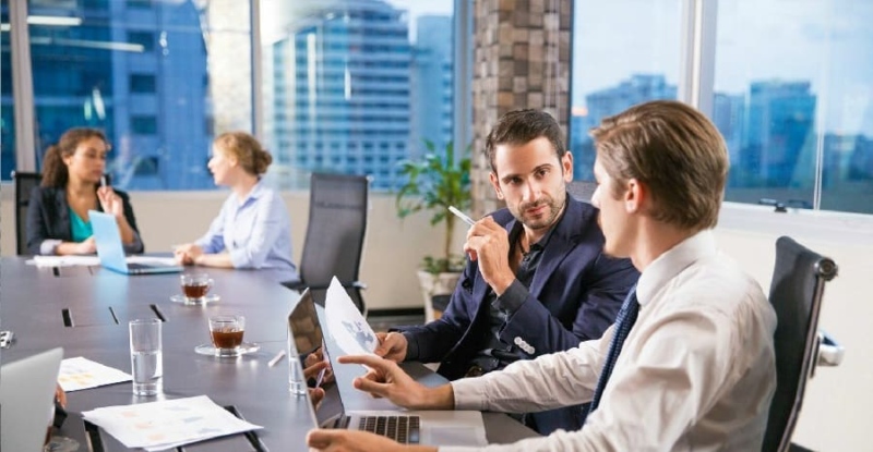 Тренінги для керівників: як стати кращим лідером та досягати результатів