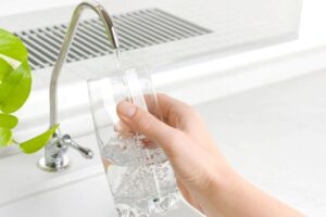 Крани очищеної води: які бувають та як вибрати