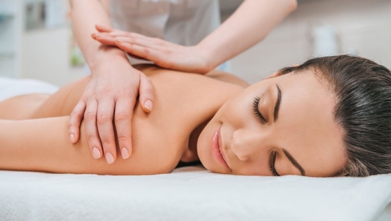 Где пройти лечебный массаж в Соломенском районе