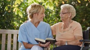 Выбрать дом престарелых в Киеве — преимущества сети пансионатов Old Life