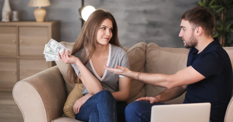 Як відрізнити фінансову допомогу від фінансової залежності