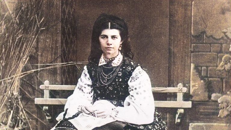 Біографія, сім’я та кар’єра Олени Трибушної