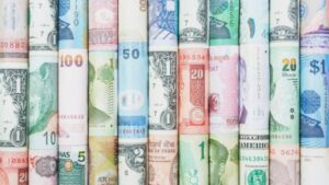 Депозит у банку – як створити фінансову подушку та не відкладати життя на потім